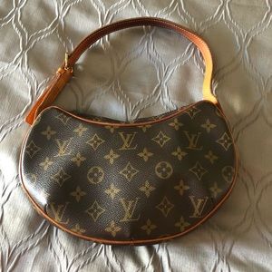 Louis Vuitton Shoulder Bag